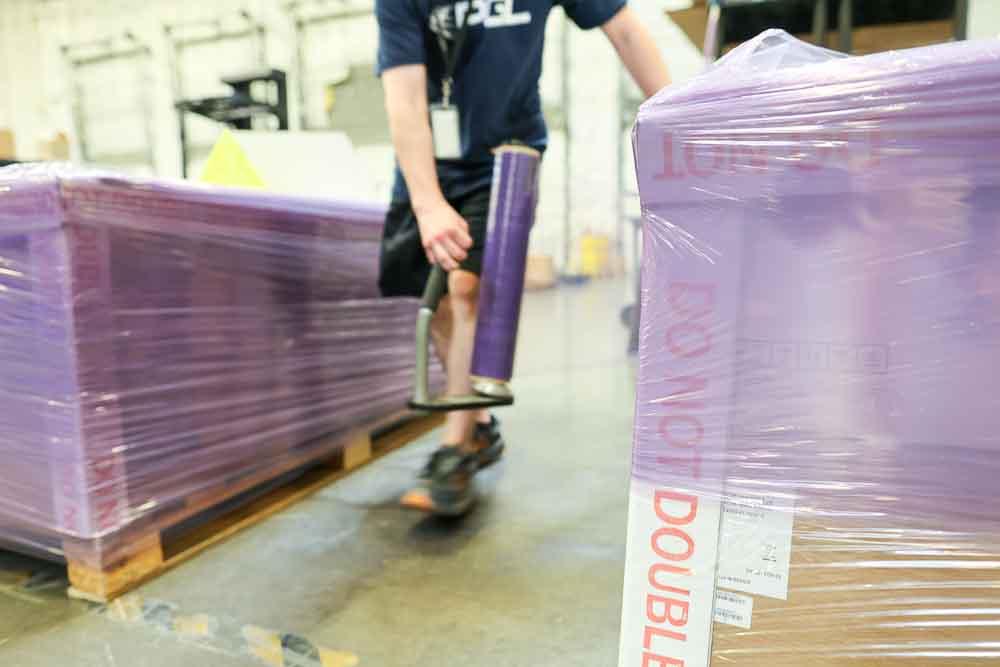171A0492 secure logistics for fitness products